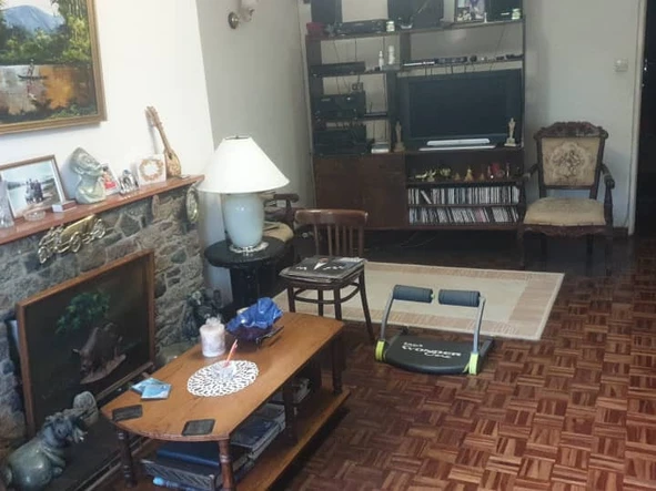 2 Bedroom Flat & Apartment