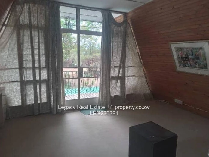 Prime Glen Lorne Studio Apartment Available