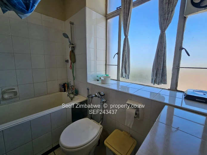 Northwold Sanctuary: Sophisticated 3-Bedroom Living