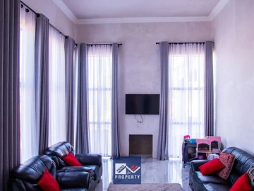 7 Bedroom House