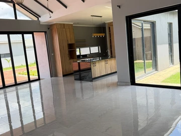 3 Bedroom Garden Flat