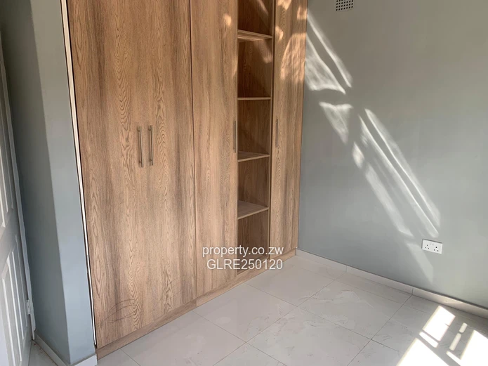 3BR/3BA Quinnington, Harare North — Glass Showers & Borehole