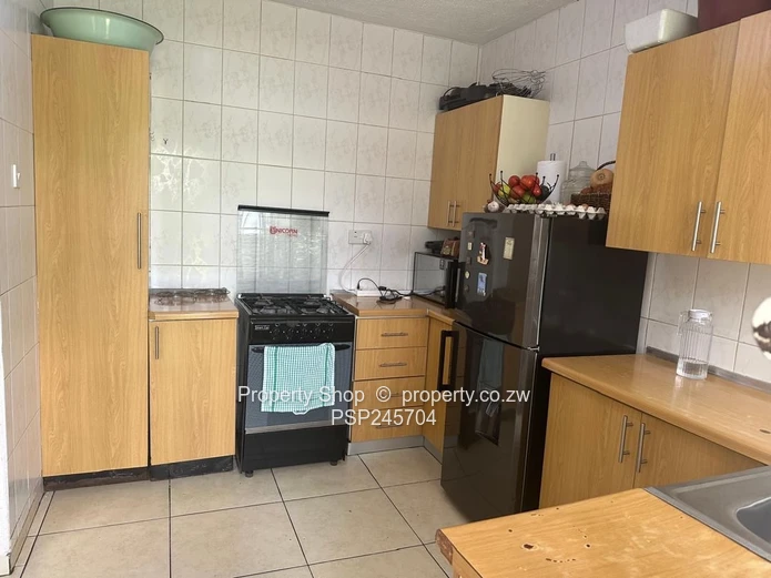 Duplex Flat in Northern Suburb   (Sole Mandate)