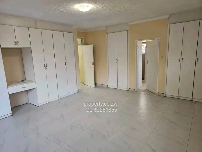 Marlborough 4-Bed Home with Modern Kitchen & Borehole