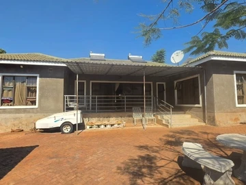 5 Bedroom House