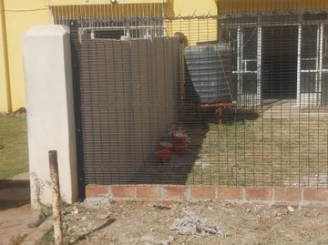 2 Bedroom Flat & Apartment