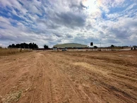 Commercial & Industrial Land