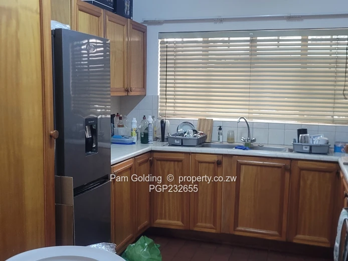 A Garden Flat With A Garden !!!