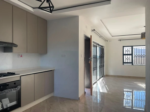 3 Bedroom Flat & Apartment