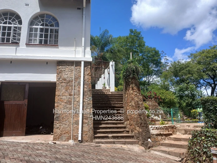 Greystone Park - Beautiful 4 bedroomed house to Let