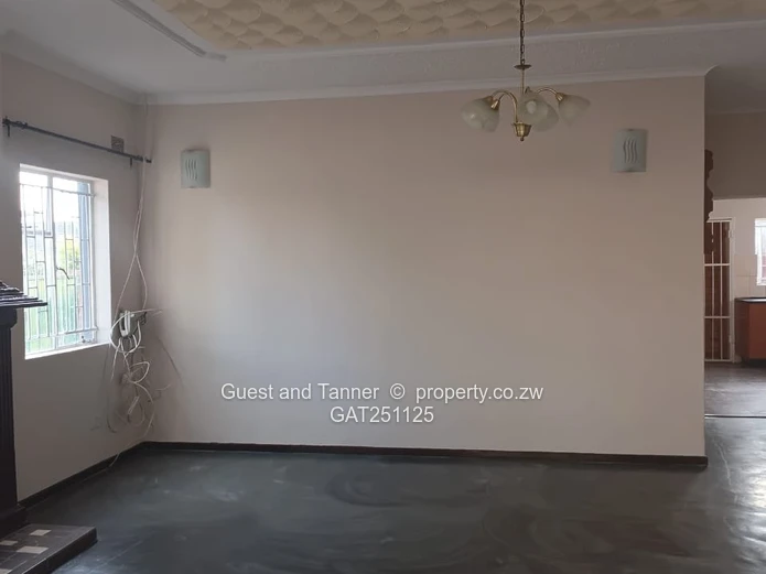 Zimre Park | 4-Bedroom House for Sale