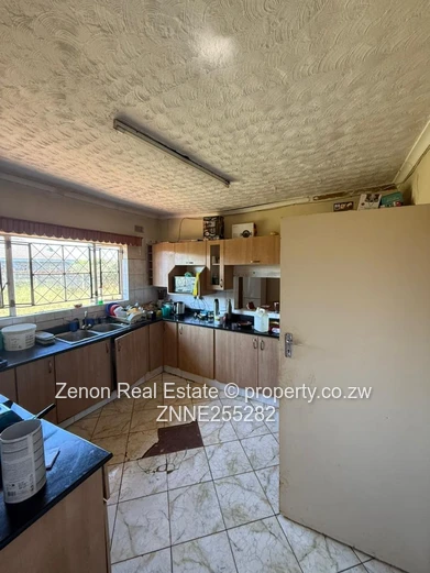 3 Bedroomed House For Sale In Westgate | $500 per month | Close to Westagate Complex