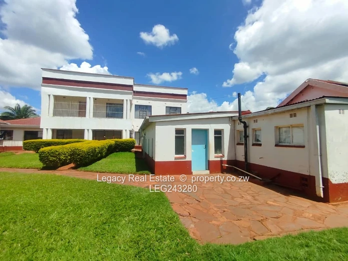 Commercial Property Near Belvedere Primary To Let