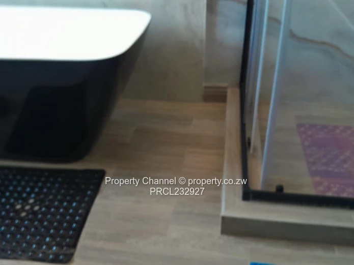 4 Bedrooms All en suite Extra Ultra Modern