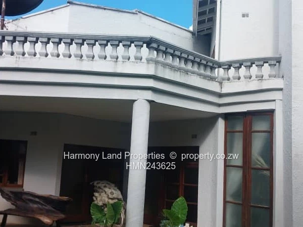 4 bedroomed house to let in Borrowdale Brooke