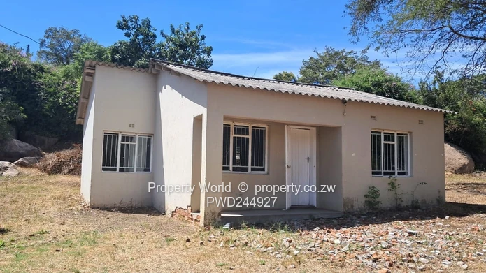 3 Bedroom House To Let In Greendale North