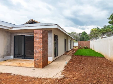 5 Bedroom Garden Flat