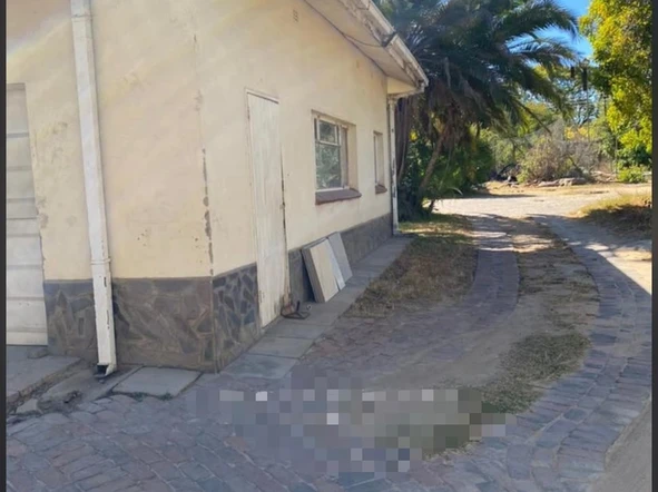 5 Bedroom House