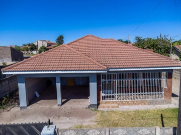 Own this Beautiful and Conviniently Located Home in a well established surbub