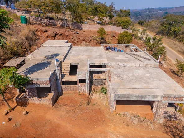 6 Bedroom House