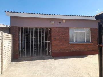 Neat 3-Bedroom House in Ruwa