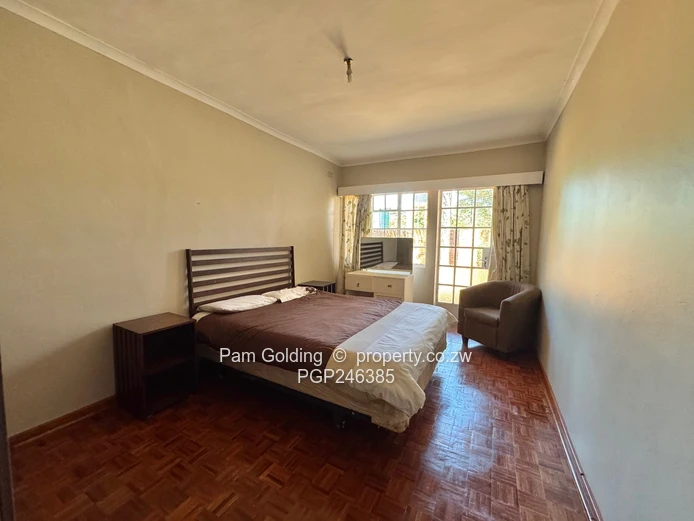Furnished 3 bedroom Cottage - Helensvale 