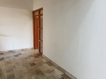 4 Bedroom Flat & Apartment