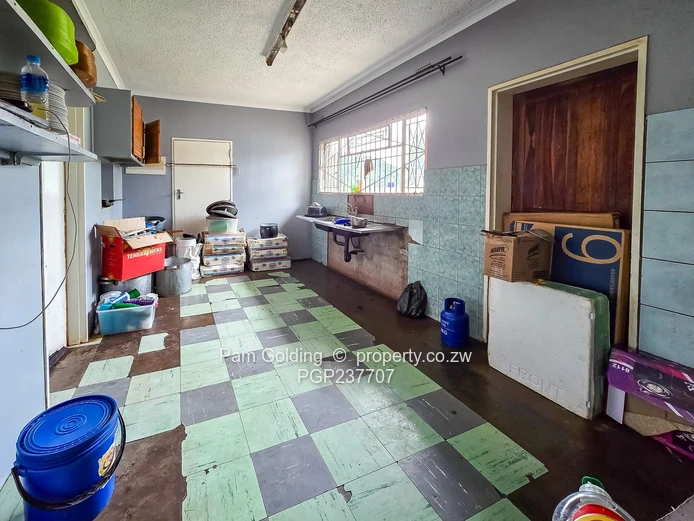 Four Bed Property With Great Potential (Sole Mandate)