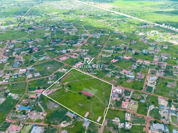 Commercial & Industrial Land