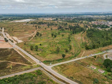 Commercial & Industrial Land