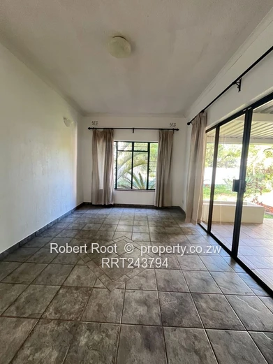 3 bed townhouse in Rhodesville 