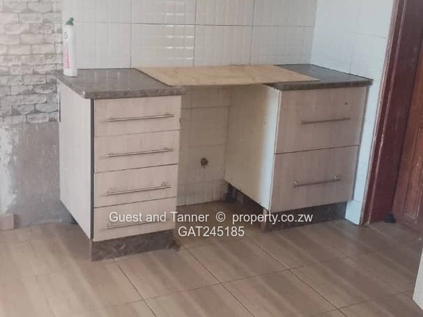 Neat cottage for sale in Sandton!