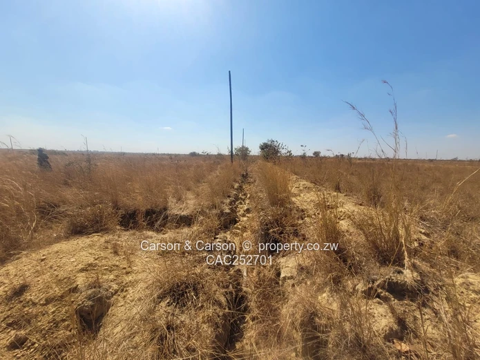 Good Neighbourhood, 400m² Nyabira Stand - Main Road, Water  Sewer & Power 