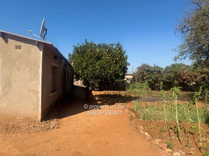 ?? For Sale | 4-Bedroom Family Home In Nketa 8 | $45,000