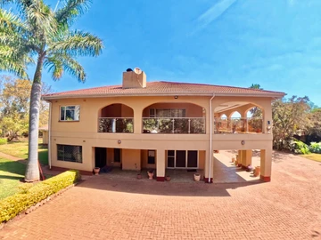 8 Bedroom House