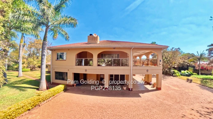 A grand palatial home- 8 bedrooms, 6 en-suite, Borehole, triple garages
