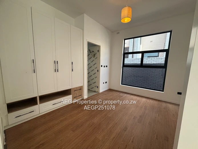 To Let Newly Built Luxury 4-Bedroom Townhouse |Highlands
