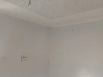 2 Bedroom Flat & Apartment