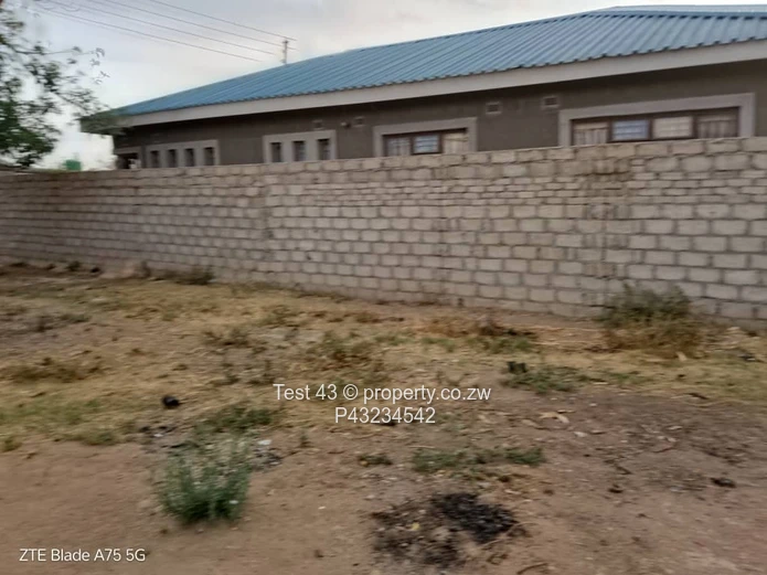 Chitungwiza land for sale 