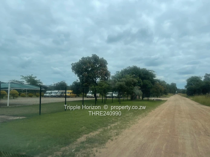 18,000m² Norton Farm — Orchard, Grazing & Main Access