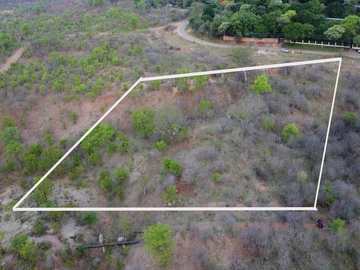 Commercial & Industrial Land