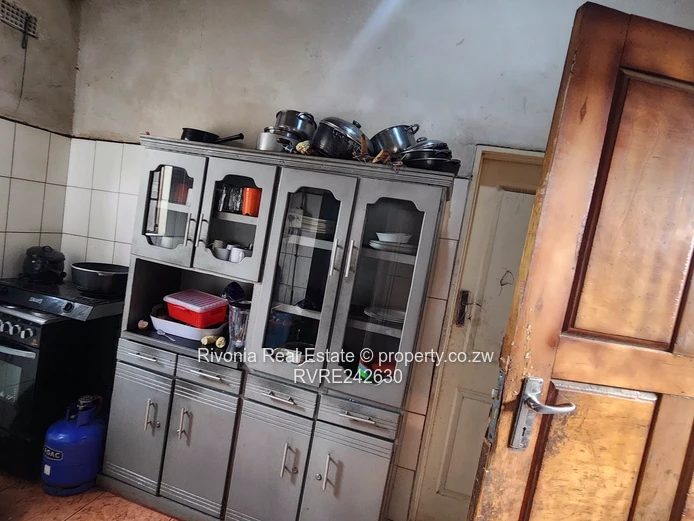 Glen Norah 4-Bed Redbrick Home with Rental Rooms