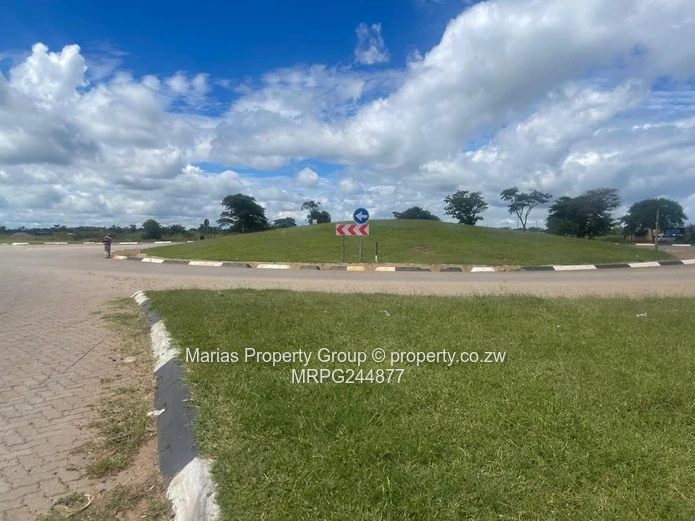 12,000m² Chegutu Commercial Stand — Tarred Road, Roundabout Frontage