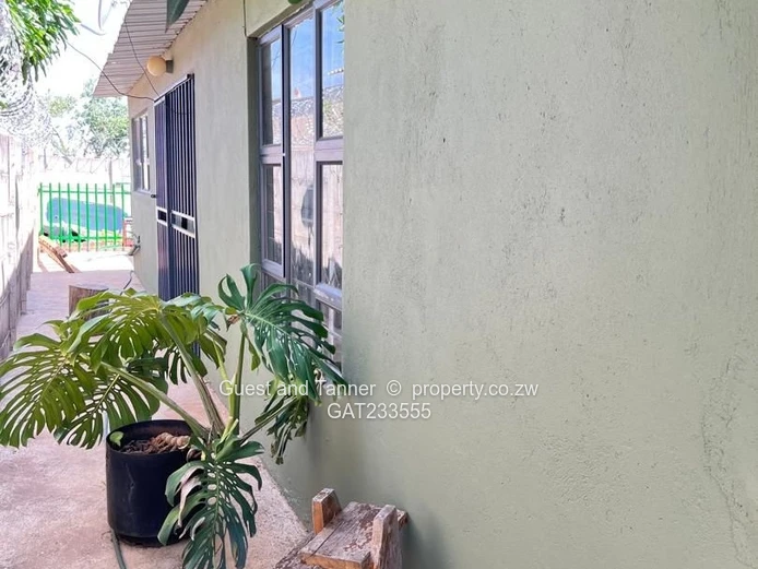 Modern 4-Bedroom Home for Sale in Nkulumane 12 – Stylish, Secure and Spacious on 503sqm