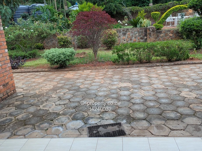 Borrowdale Greystone park 2 bedroom apartment to rent 