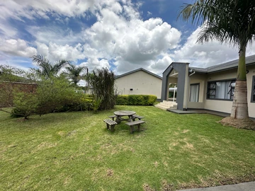 3 Bedroom Garden Flat