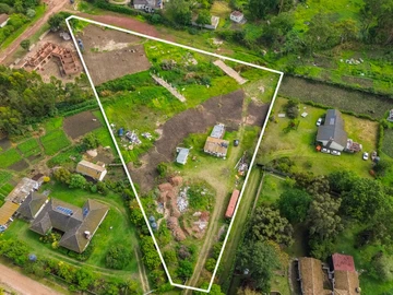 Stands & Residential Land