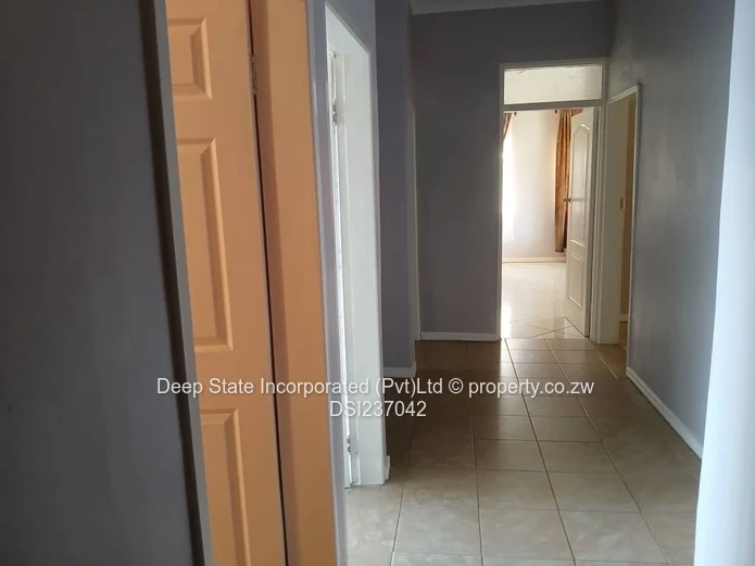 Borrowdale Pomona house for sale .