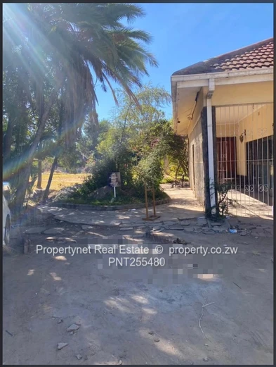 Solid neat family home!!!