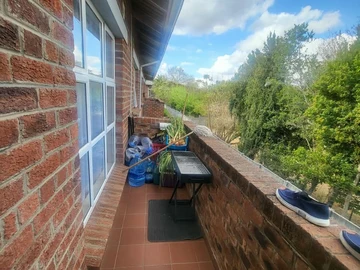 3 Bedroom Flat & Apartment